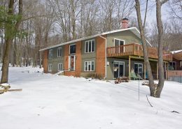 103 James Point Rd