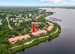 2562 NW Seagrass Unit 7B